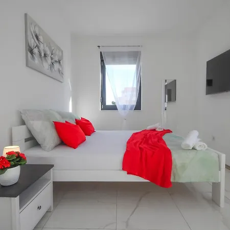 Вилла Essenza Rossa In Only 650 Meters From The