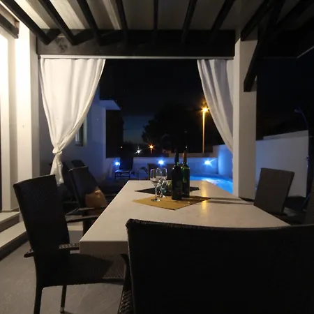 Вилла Essenza Rossa In Only 650 Meters From The *