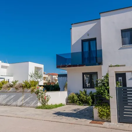 Essenza Rossa In Only 650 Meters From The *