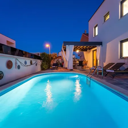 Βίλα Essenza Rossa In Only 650 Meters From The Βόντιτσε