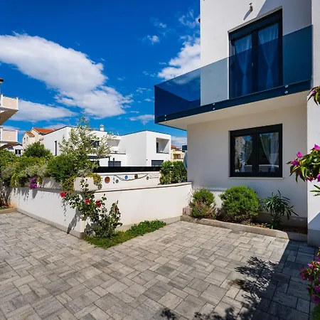 Vila Essenza Rossa In Only 650 Meters From The Vodice