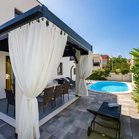 Vila Essenza Rossa In Only 650 Meters From The Vodice