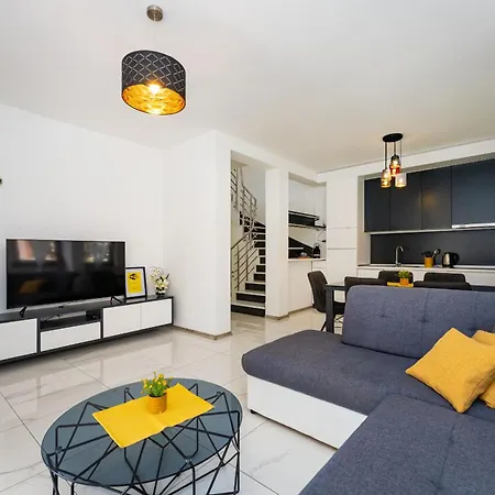 Essenza Rossa In Only 650 Meters From The *