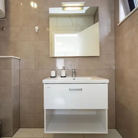 Essenza Rossa In Only 650 Meters From The Водице