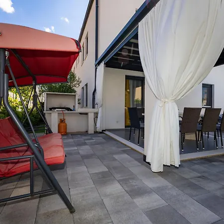 Essenza Rossa In Only 650 Meters From The Βίλα Βόντιτσε