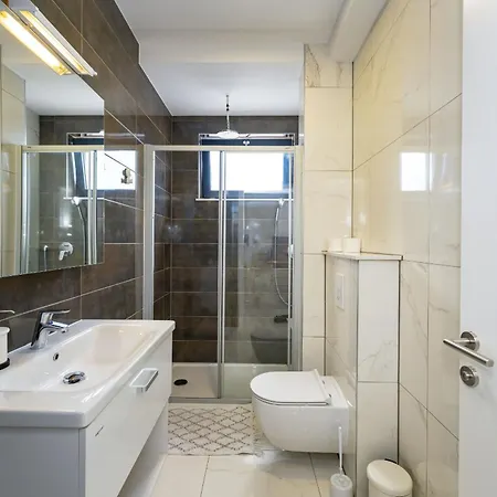 Essenza Rossa In Only 650 Meters From The