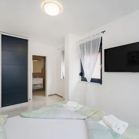 Βίλα Essenza Rossa In Only 650 Meters From The *