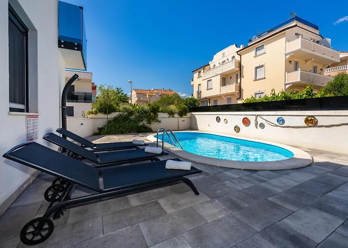 Villa Essenza Rossa In Only 650 Meters From The